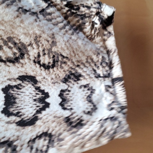 Pants - Picture 3 of 4